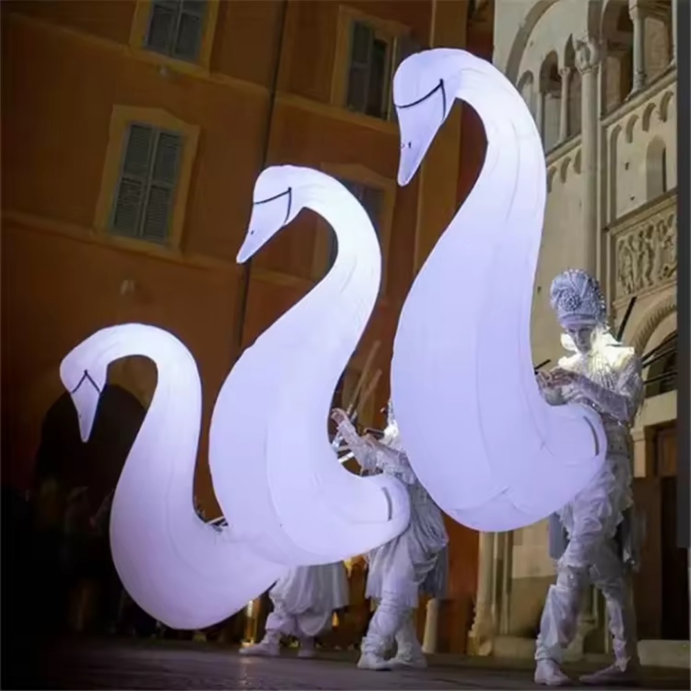 Decor Lighting The Parade - RGB Işıkları ile Giyilebilir Şişme Kuğu